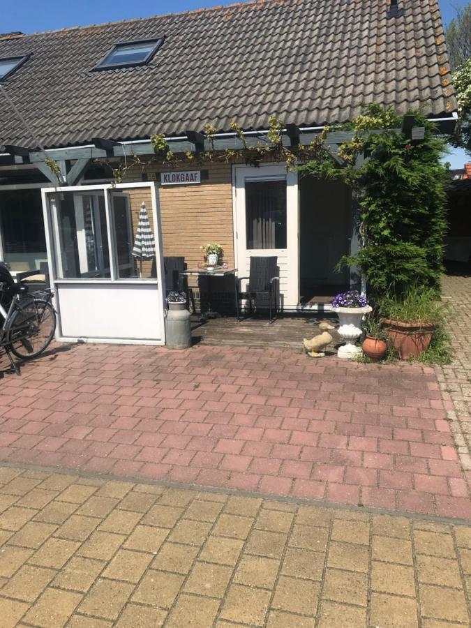 Bed & Breakfast Klokgaaf De Koog  Exteriör bild